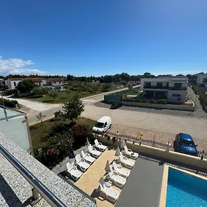  Appartement An Der 1 Reihe Vom